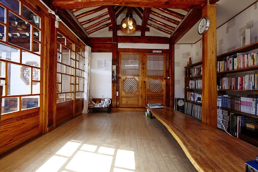 Vine Hanok Guesthouse Seoul Ruang foto