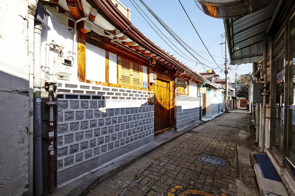 Vine Hanok Guesthouse Seoul Bagian luar foto