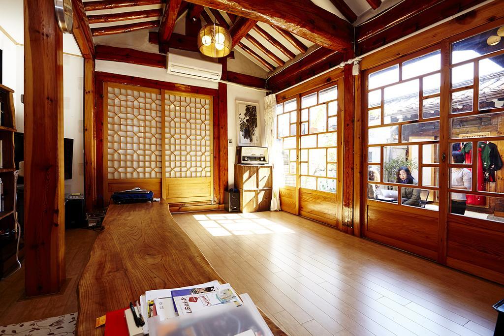 Vine Hanok Guesthouse Seoul Bagian luar foto